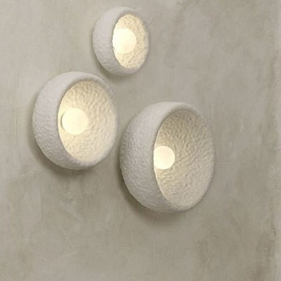 Rounded wall-lamp 