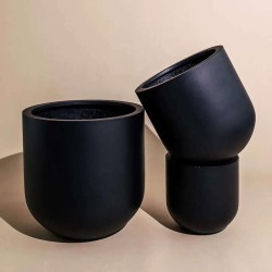 Matte black pot ( medium)